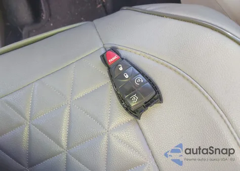 2008 Jeep Grand Cherokee Limited from USA, damaged, VIN 1J8HS582X8C100612